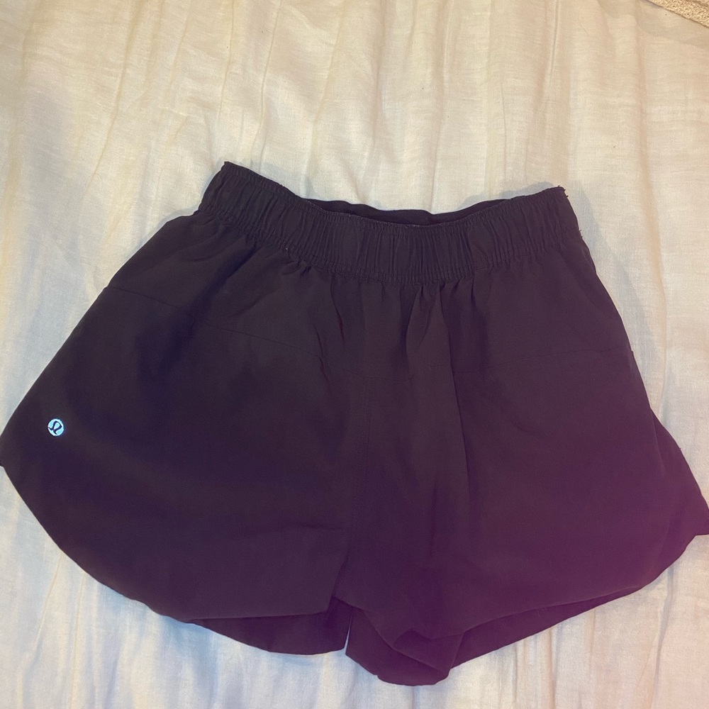 Black lulu shorts